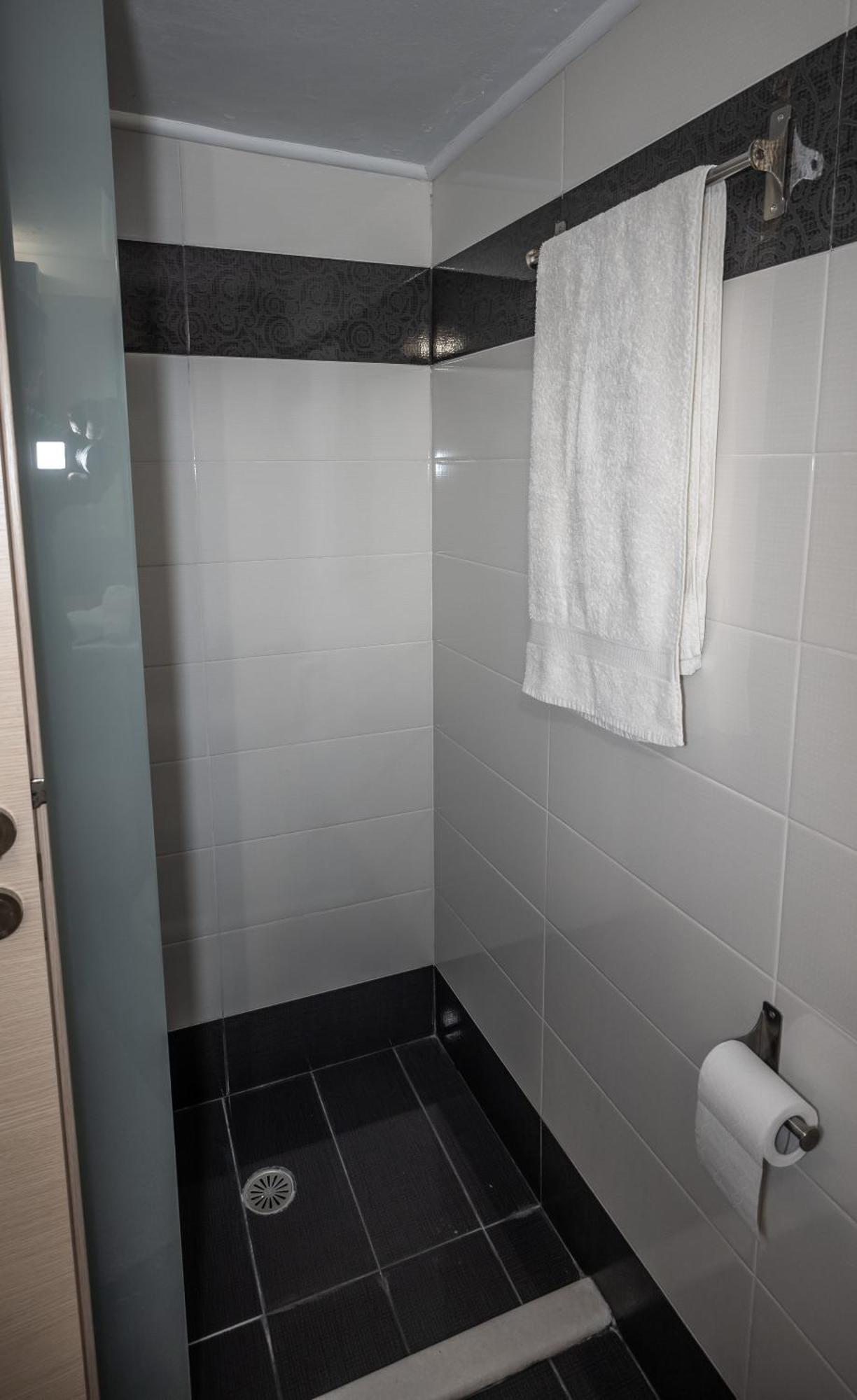 Central Escape Apartment Kalamata Exterior photo